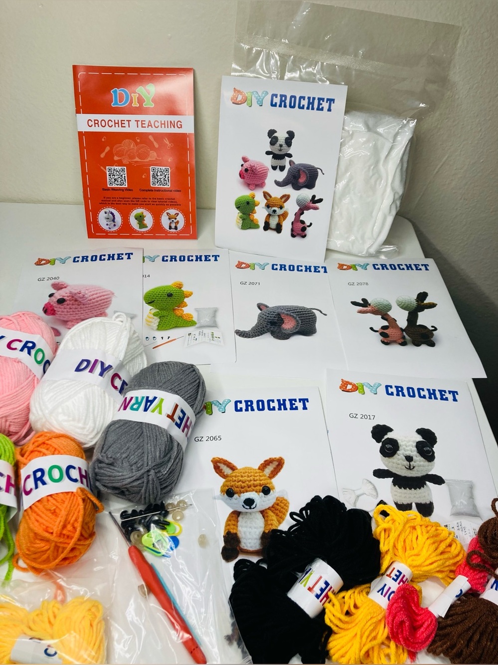 DIY Crochet Amigurumi Plush Toys - EVERYTHING YOU NEED Patterns for‎ 7 Animals
